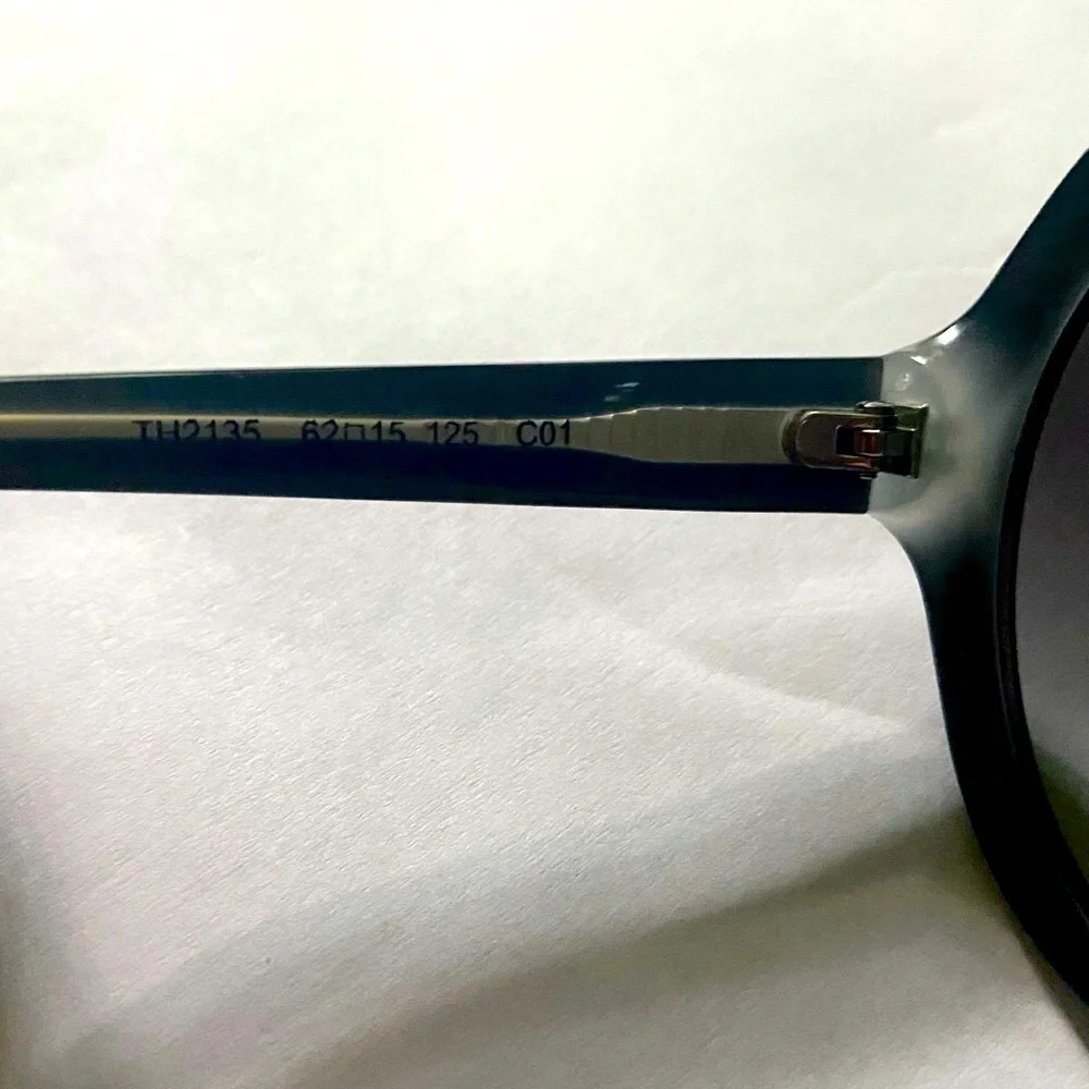 Theory sunglasses black with gray gradient lenses